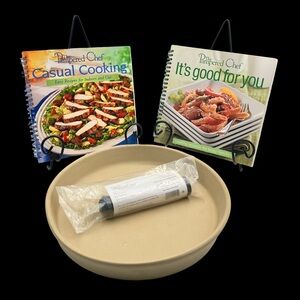 Pampered Chef Family Heritage Collection Deep Dish Baker 11” Cookbooks & Corer